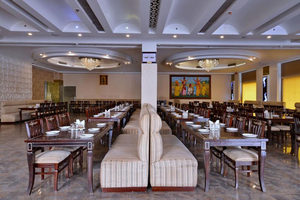 Murthal Jassons Sheesh Mahal酒店 外观 照片